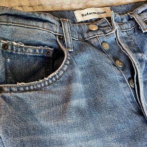 Reformation Cynthia High Relaxed W/ Cuff | Size 25 | Wash: Salton